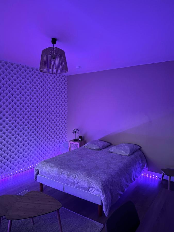 Le Madeleine - Cosy & Renove - Face Tram Apartment Orleans Bagian luar foto